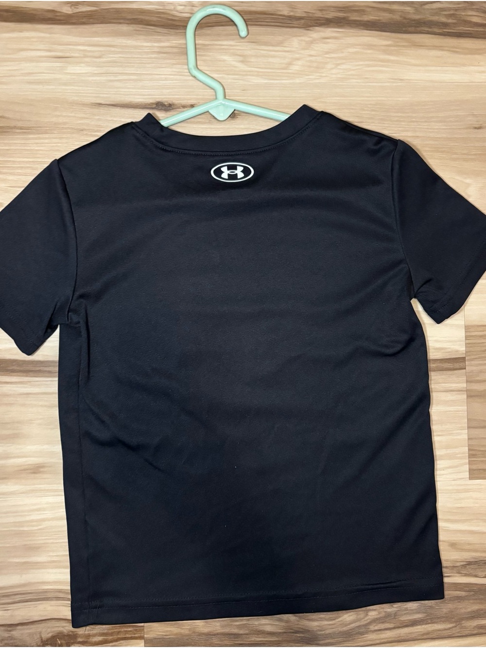 Under Armour Black Short-Sleeve Tee with White Logo Baseball theme - Picture 5 of 5
